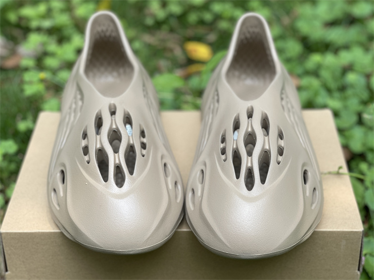 Adidas Yeezy Foam Runner Mist