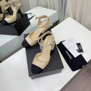 Chanel Leather Sandals In Beige