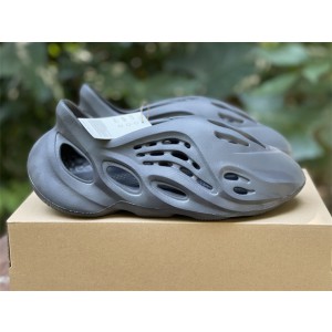 Adidas Yeezy Foam RNNR Onyx