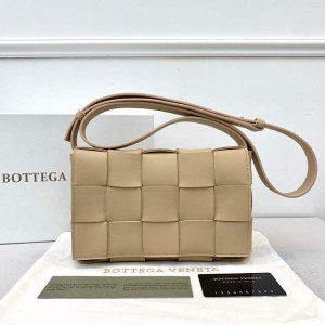 Bottega Veneta Cassette Woven Handbag (9 Colors)