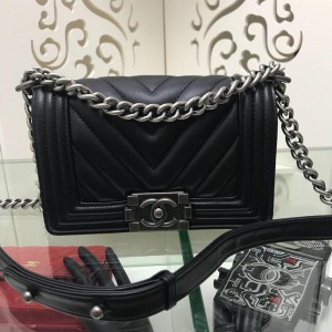 Chanel Boy Handbag Chevron Black Calfskin Cross Body Bag