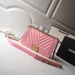 Chanel Boy Old Medium Light Pink Chevron