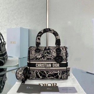 Dior Medium Lady D-Lite Bag