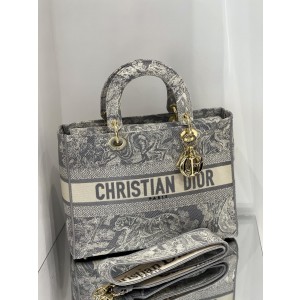 Dior Medium Lady D-Lite Bag