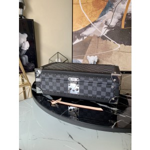 Louis Vuitton 8 watch case