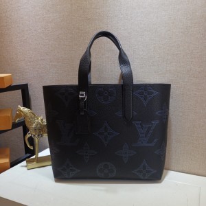 Louis Vuitton Cabas Voyage tote